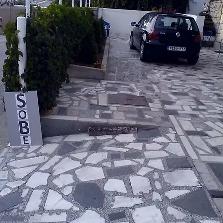 Sobe Laštro
