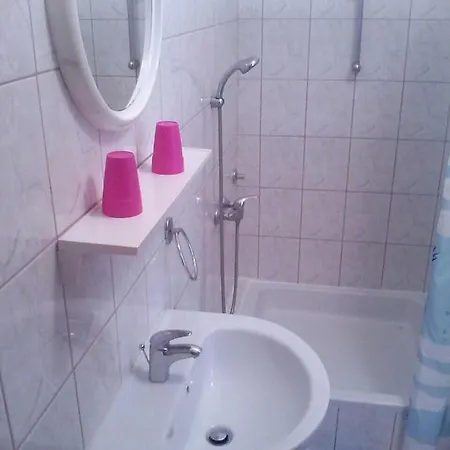 Penzion Sobe Laštro