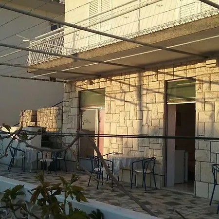 Sobe Lastro *